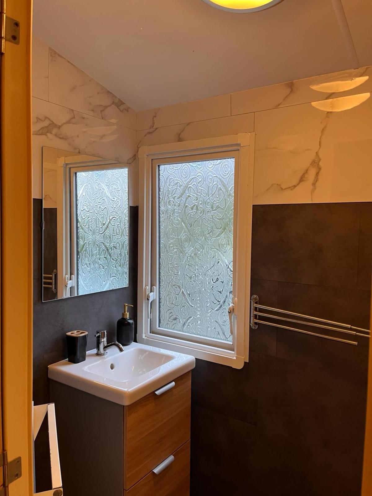 Bungalow Willerby Maasmechelen Εξωτερικό φωτογραφία